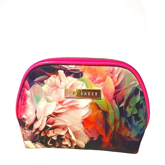 TED BAKER COSMETIC BAG. - Picture 1 of 4